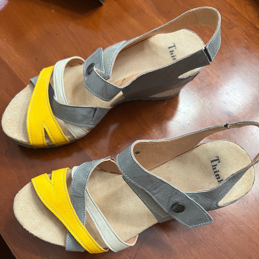 Think! Sandals - Picture 1 of 7